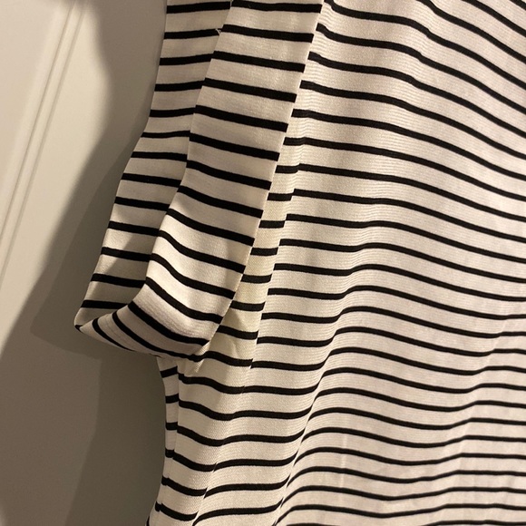 Express Top - Picture 4 of 7